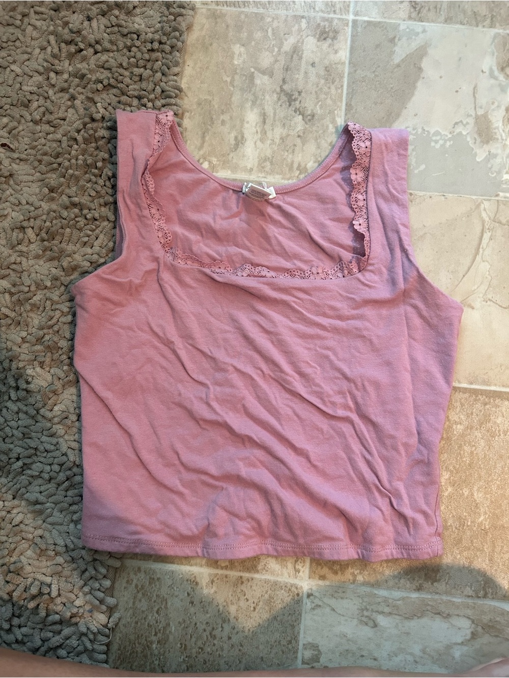 Tilly's Mauve Lace-Trim Crop Tank
